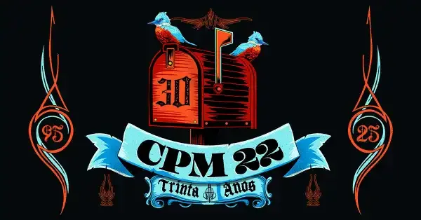 Banda CPM 22 no palco durante show de 30 anos em São Paulo, com luzes e instrumentos visíveis.
