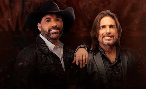 Edson e Hudson celebram 30 anos em show em São Paulo.