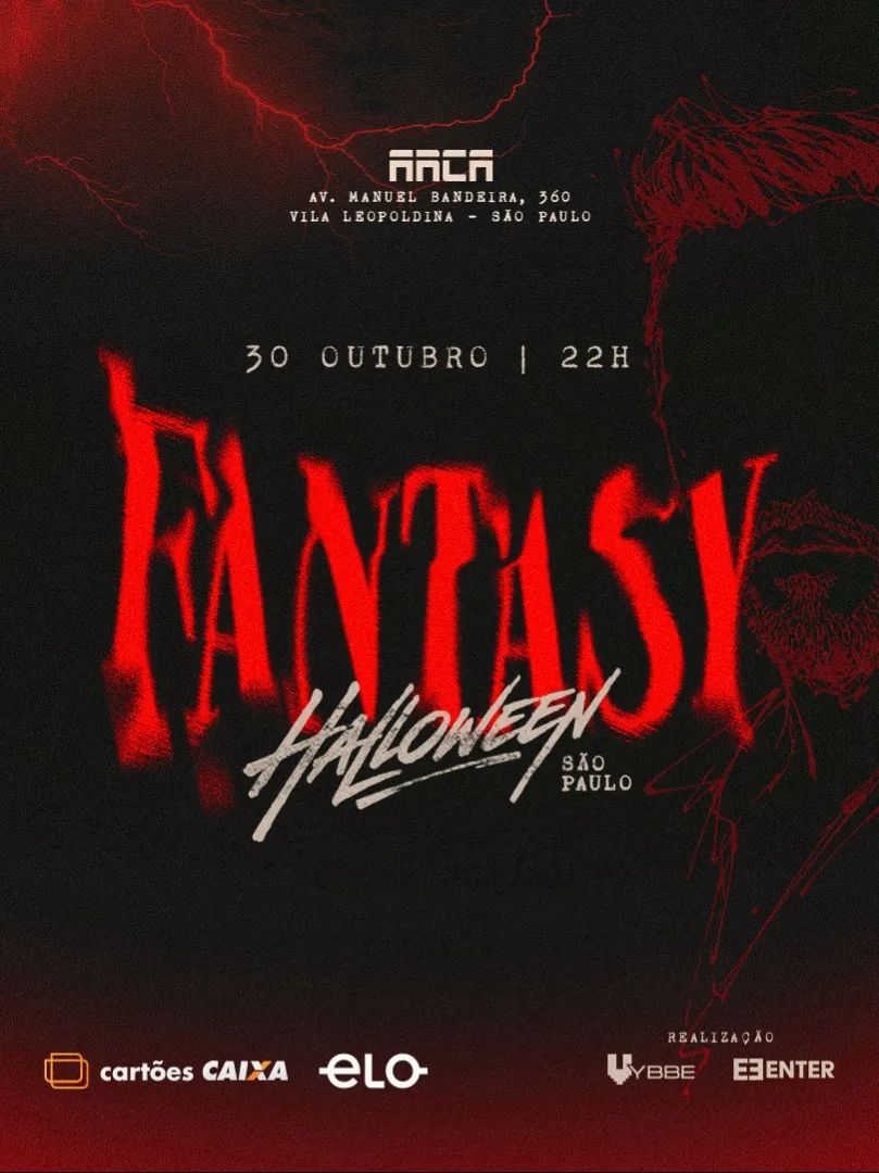Pessoas fantasiadas participam do evento Fantasy Halloween em São Paulo.