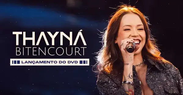 Thayná Bitencourt no palco durante o lançamento de seu DVD em São Paulo.